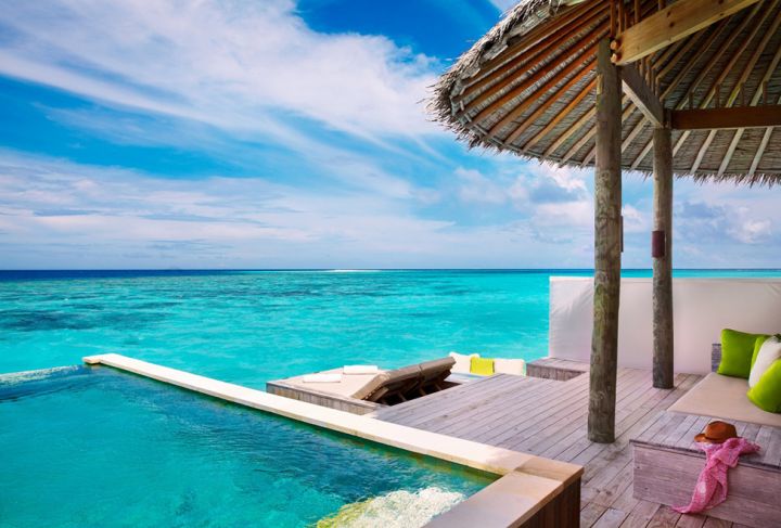 LAAMU WATER VILLA W POOL5