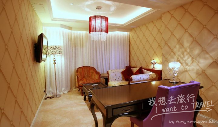 LM_Liaison_Living_Room