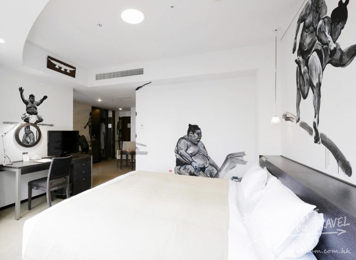 park-hotel-tokyo-artist-hand-painted-rooms-designboom-12