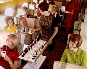 airplane-drink-cart