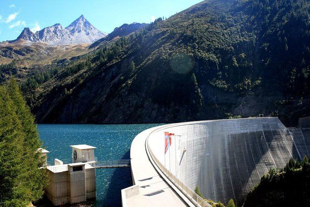 Luzzone--Dam-Ticino-Switzerland