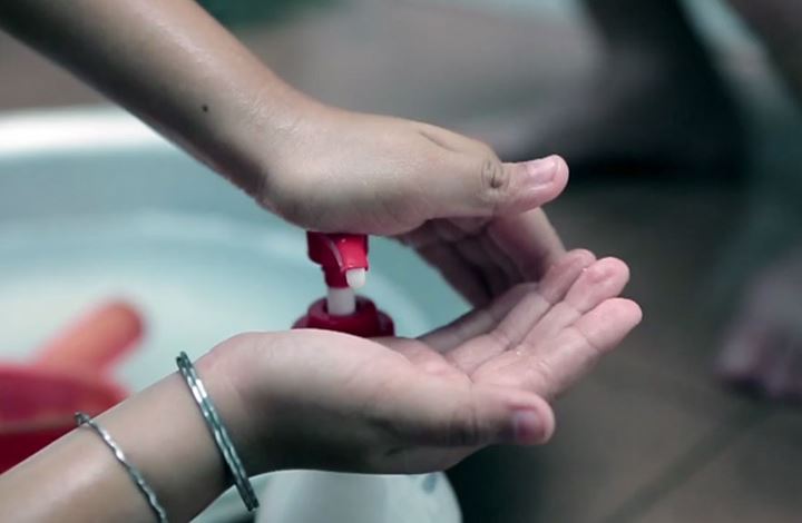 coca-cola-2nd-life-campaign-bottle-caps-10