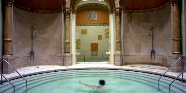 佛里德里希浴場 The Friedrichsbad